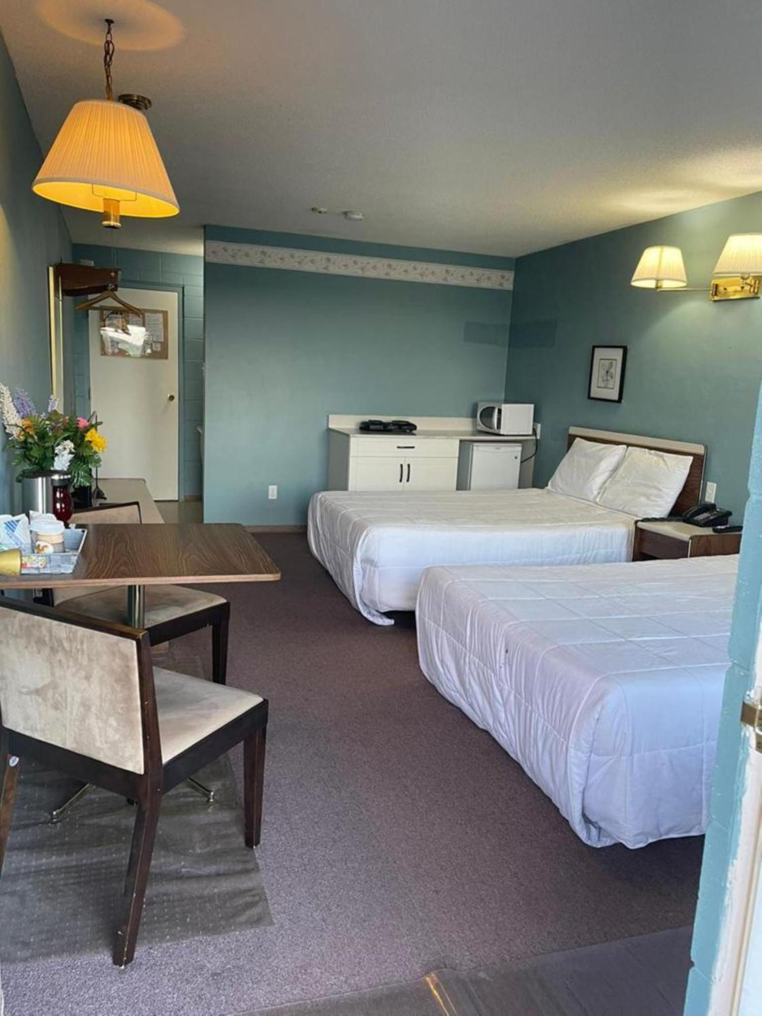 Earlton Motel Ngoại thất bức ảnh